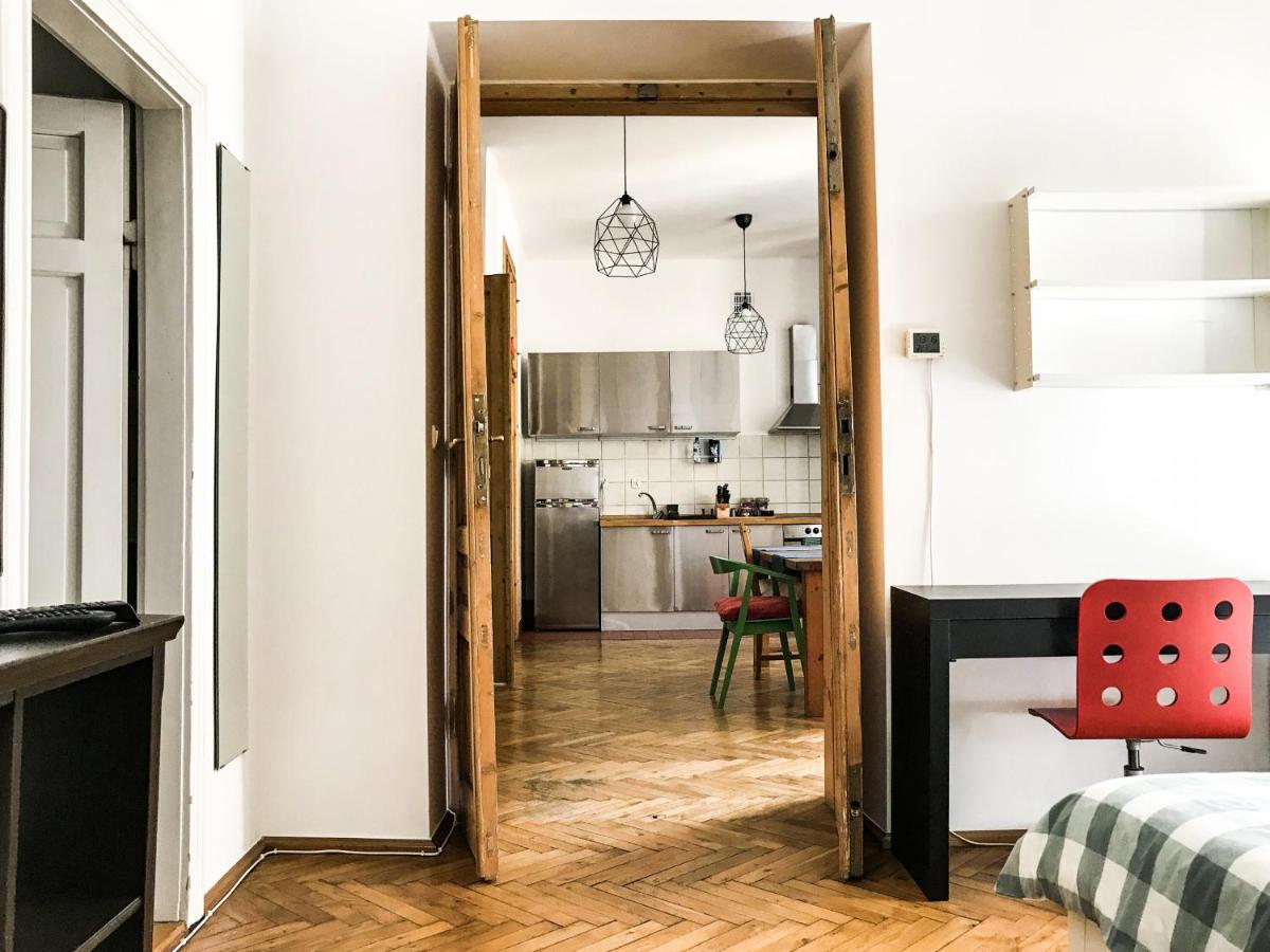 Large And Cozy Apartment 60 M2, Cracow Old Town Krakow Exterior photo